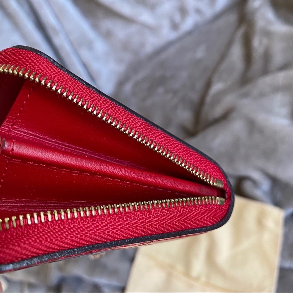 SOLD Louis Vuitton coin purse in vernis - Picture 11 of 13